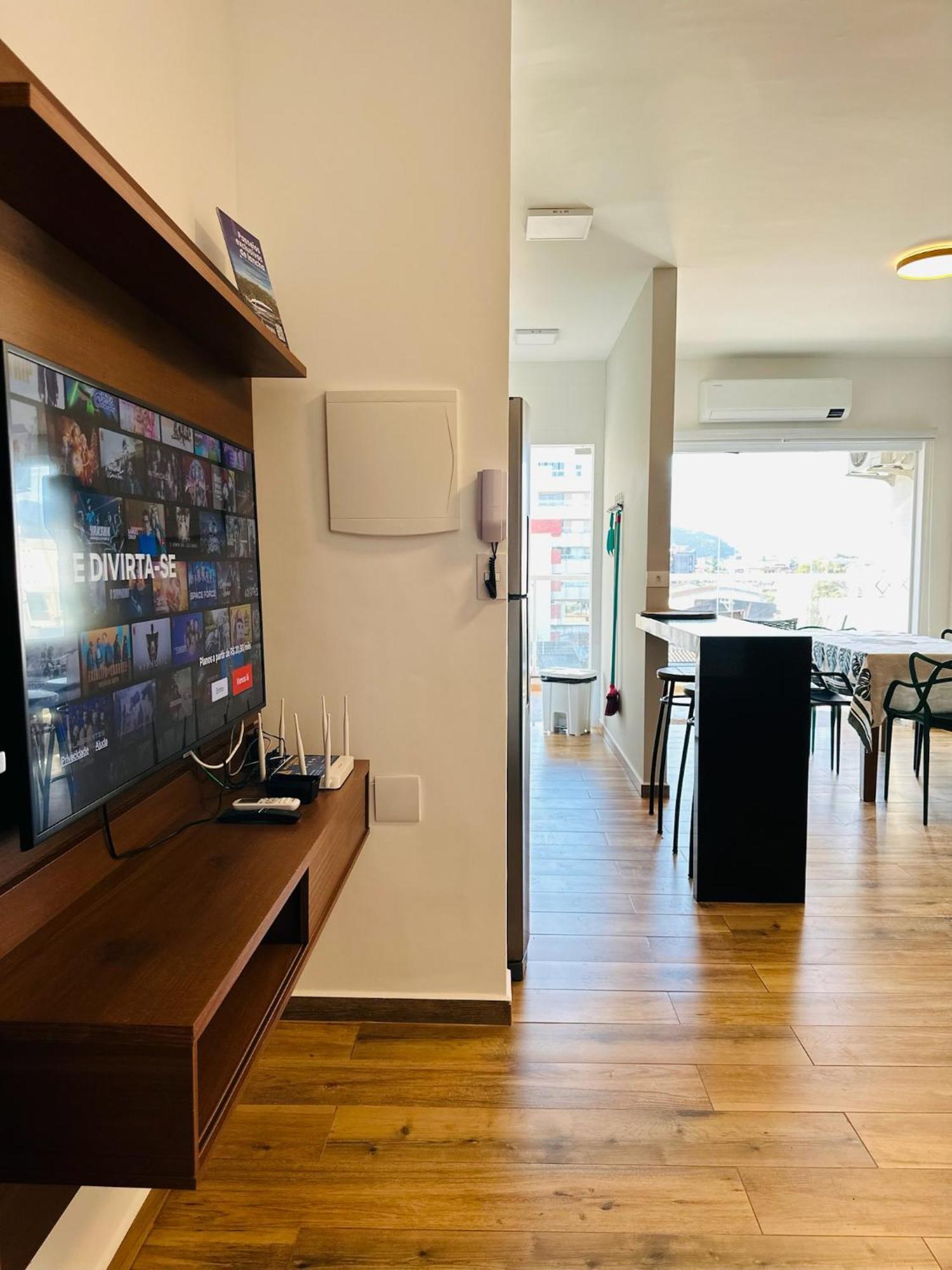 Apartamento Alto Padrao 2 Qts 2 Wc Piscina Wifi-smarttv E Ar *
